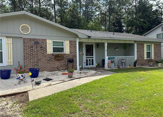 Property at 478 Ridgewood Dr, Daphne, AL 36526, 3 beds, 2 baths