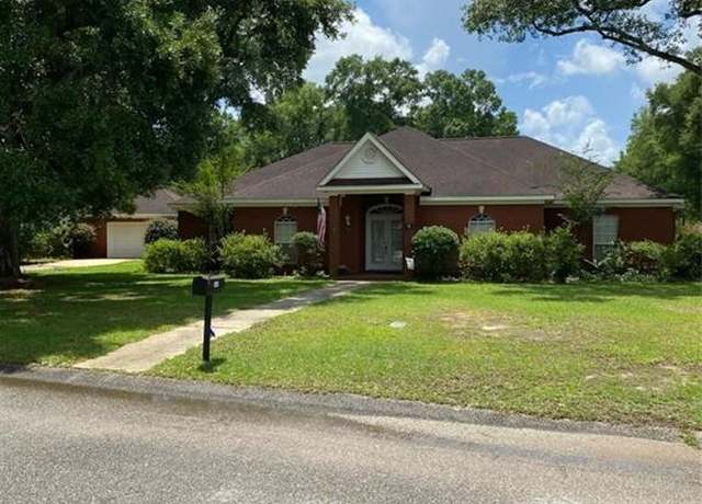 Property at 344 Wt Phillips Dr, Satsuma, AL 36572, 4 beds, 2.5 baths