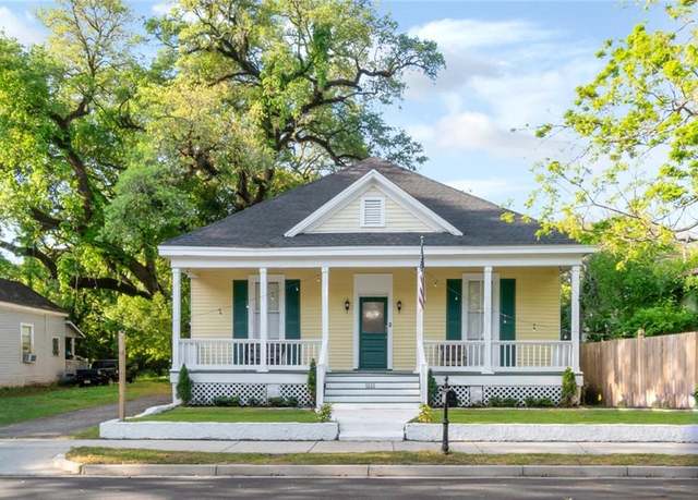 Property at 1111 Texas St, Mobile, AL 36604, 3 beds, 2 baths