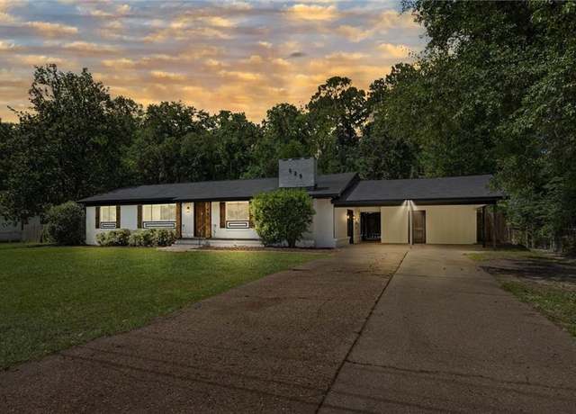 Property at 925 2nd Ave, Saraland, AL 36571, 3 beds, 3 baths