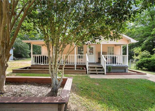 Property at 3760 Mavis Pl, Semmes, AL 36575, 3 beds, 2 baths