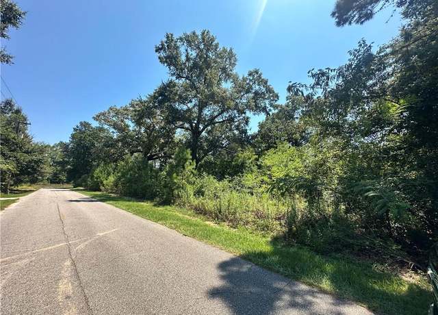 Property at 8005 Alabama St, Citronelle, AL 36522