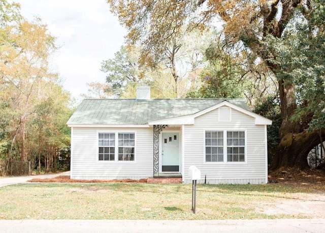 Property at 2308 Churchill Dr, Mobile, AL 36606, 3 beds, 1 bath