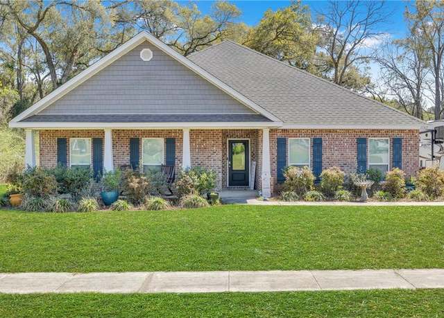 Property at 11363 Oak Alley Dr S, Grand Bay, AL 36541, 4 beds, 2.5 baths