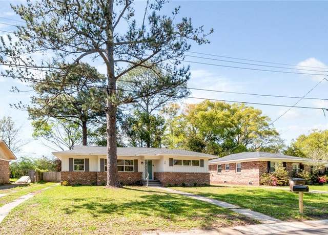 Property at 38 Lourando Dr W, Mobile, AL 36606, 3 beds, 2 baths