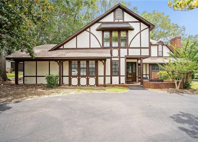Property at 1361 Dellwyn Ct, Mobile, AL 36695, 4 beds, 3.5 baths