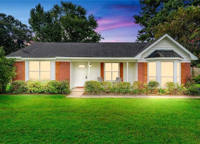 Property at 9601 Royal Woods Dr S, Mobile, AL 36608, 3 beds, 2 baths