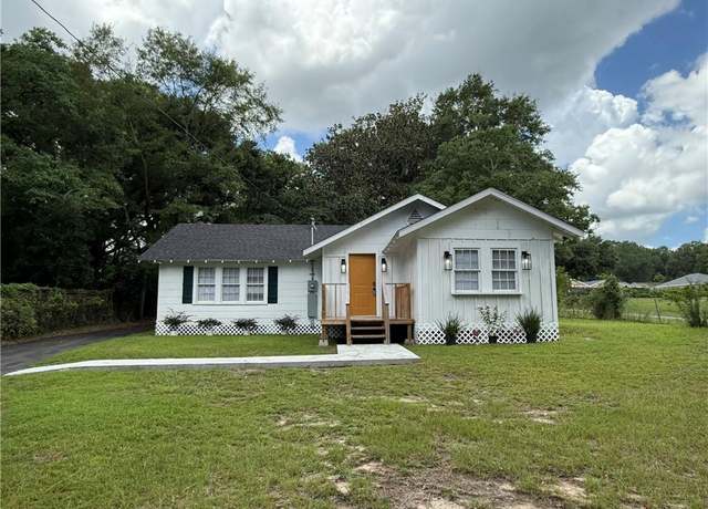 Property at 2612 Longleaf Dr, Mobile, AL 36693, 3 beds, 2 baths
