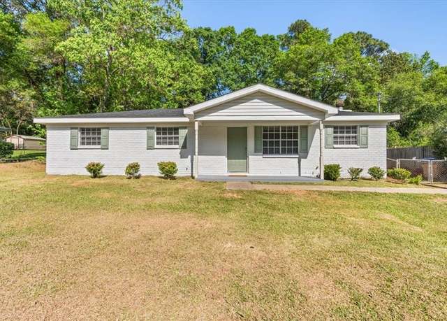Property at 850 Debonair Dr, Mobile, AL 36695, 3 beds, 2 baths