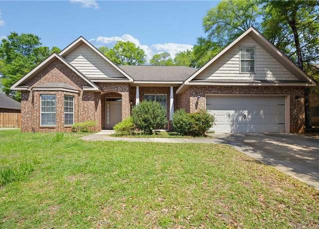 Property at 6986 Nicklaus Dr N, Mobile, AL 36618, 4 beds, 2 baths