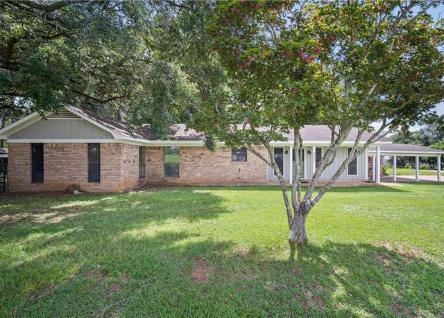 Property at 8500 Cindy Lou Dr, Theodore, AL 36582, 3 beds, 2 baths