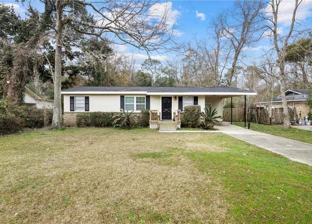 Property at 966 Delmar Dr, Mobile, AL 36606, 4 beds, 2 baths