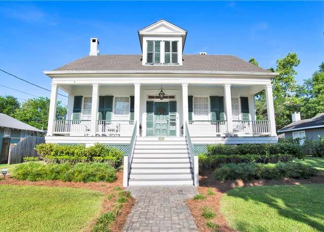 Property at 23 Lafayette St S, Mobile, AL 36604, 3 beds, 2.5 baths