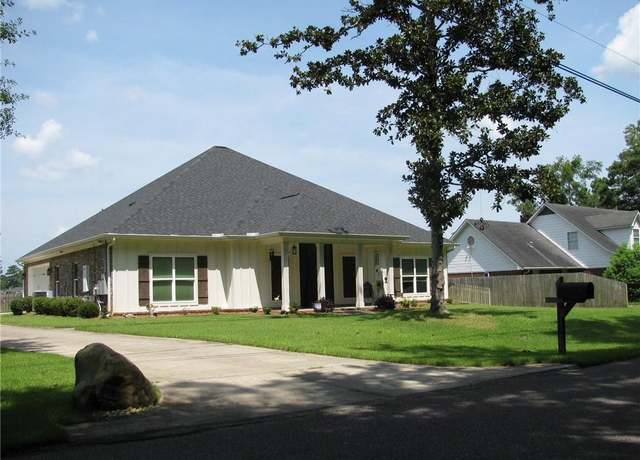 Property at 3116 Riviere Du Chien Loop W, Mobile, AL 36693, 3 beds, 3 baths