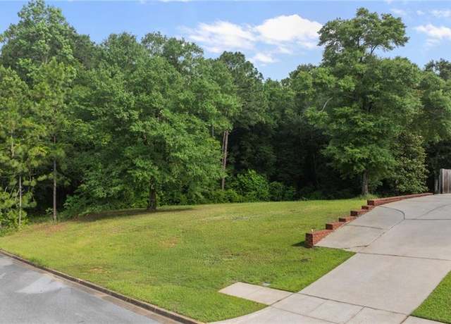 Property at 10756 Flagstone Dr, Mobile, AL 36608