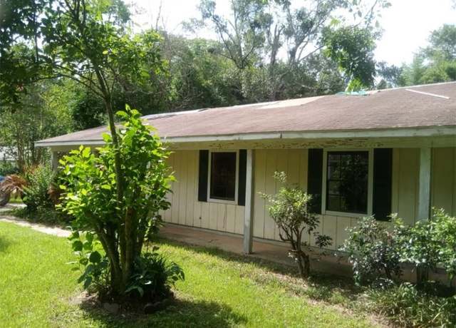 Property at 8400 Stratford Dr, Theodore, AL 36582, 4 beds, 1.5 baths