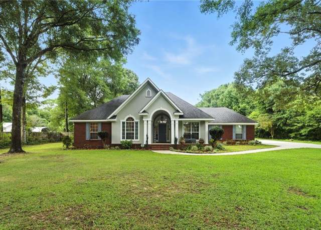 Property at 10320 Garris Dr, Mobile, AL 36695, 3 beds, 2 baths