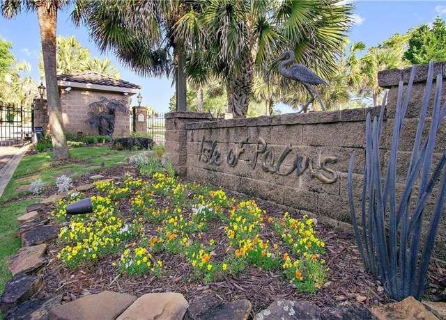 Property at 3040 Isle Of Palms Dr W, Mobile, AL 36695