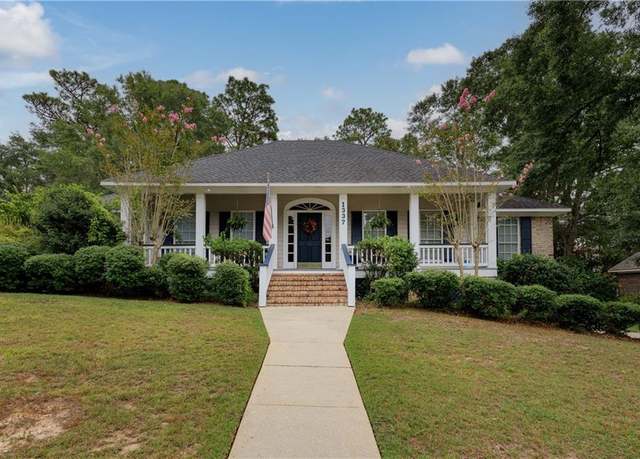 Property at 1337 Carson Rd W, Mobile, AL 36695, 4 beds, 2 baths