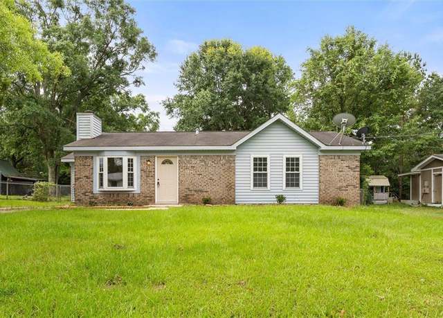 Property at 9841 Shadow Wood Dr, Mobile, AL 36608, 4 beds, 3 baths