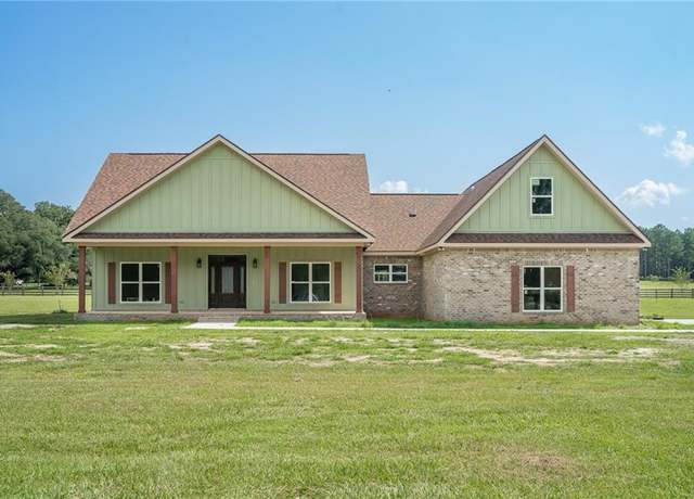 Property at 12761 Gaston Loop Rd W, Grand Bay, AL 36541, 5 beds, 3.5 baths
