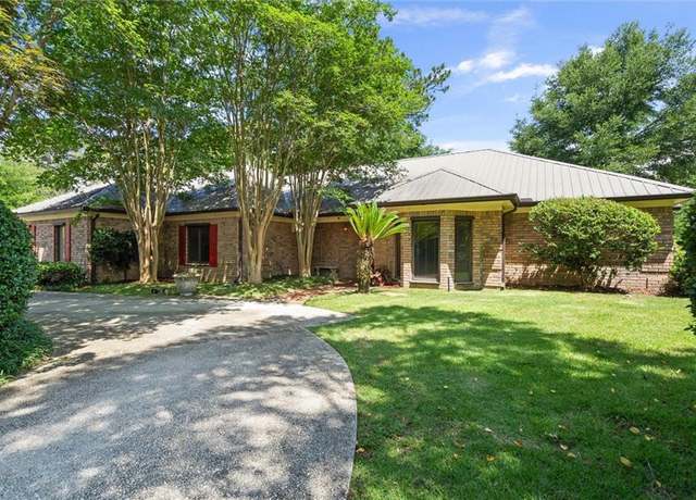 Property at 108 Dewitt Cir, Daphne, AL 36526, 3 beds, 3 baths