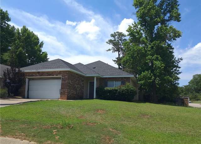 Property at 8712 Fangorn Rd, Mobile, AL 36695, 3 beds, 2 baths