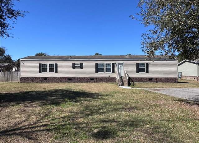 Property at 6878 March Pointe Dr E, Theodore, AL 36582, 3 beds, 2 baths