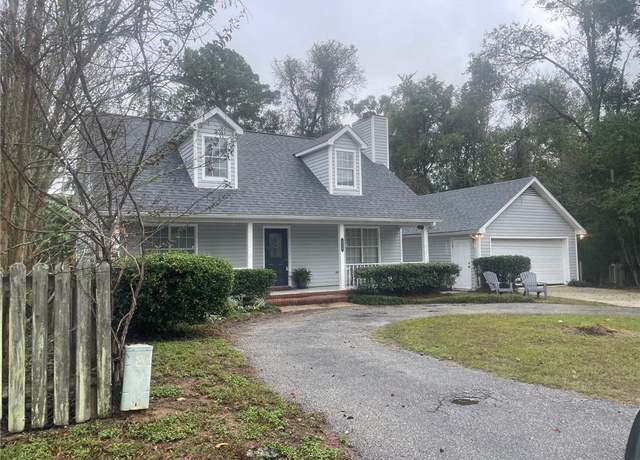 Property at 6438-D Cedar Bend Ct, Mobile, AL 36608, 3 beds, 2.5 baths