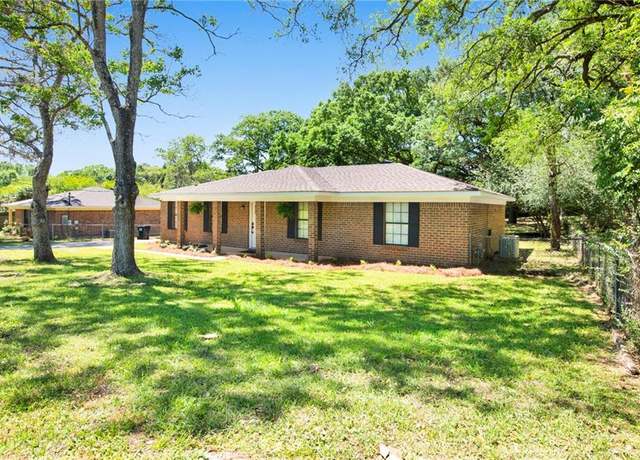 Property at 5188 Avalon Dr, Mobile, AL 36619, 3 beds, 2 baths