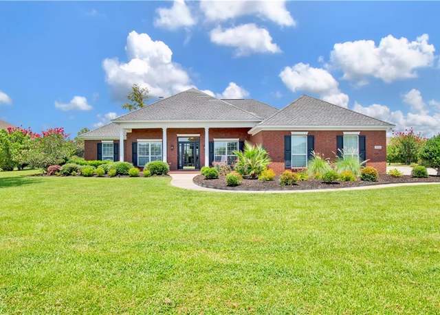 Property at 3659 Prestwick Cir, Gulf Shores, AL 36542, 3 beds, 2 baths