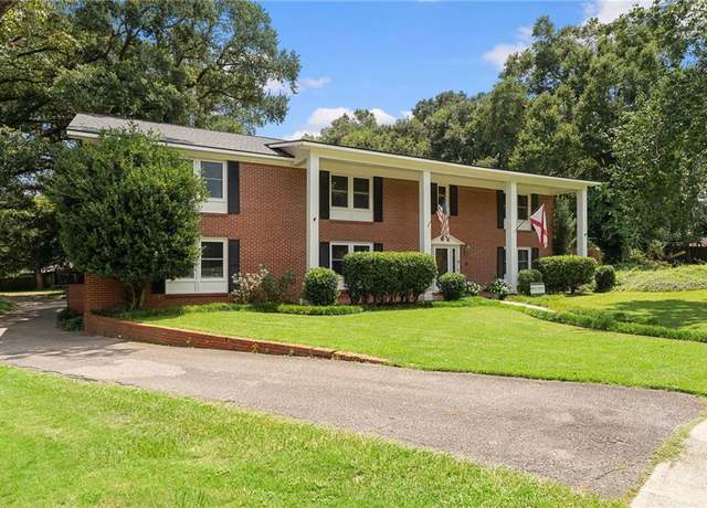 Property at 1508 Oak Cliff Ct, Mobile, AL 36609, 4 beds, 2.5 baths