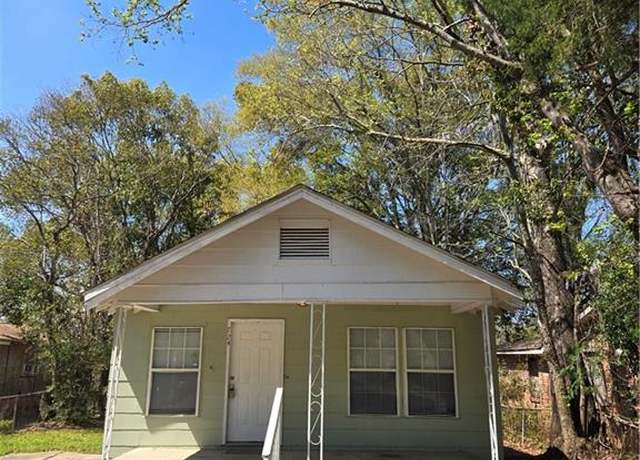 Property at 724 Half Ave, Mobile, AL 36610, 3 beds, 2 baths