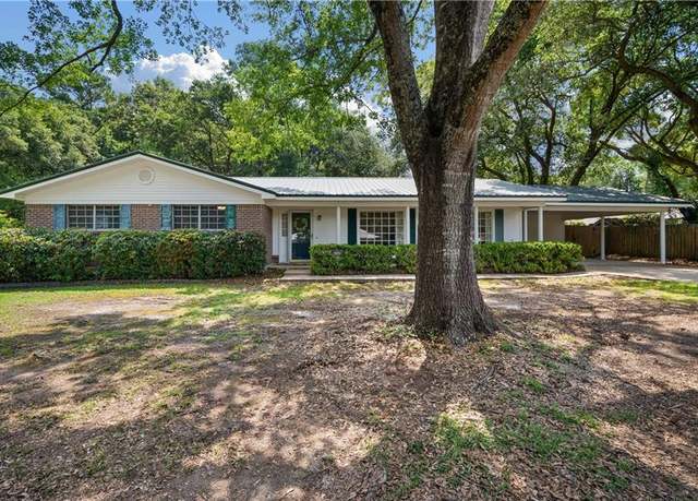 Property at 10079 Border Dr W, Grand Bay, AL 36541, 3 beds, 2 baths