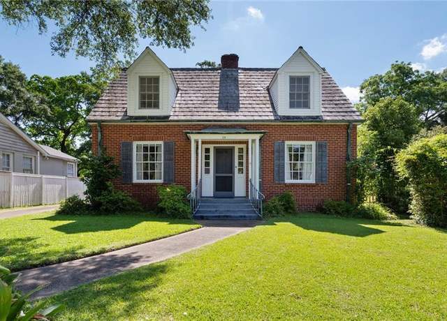 Property at 25 Benedict Pl, Mobile, AL 36606, 4 beds, 2.5 baths