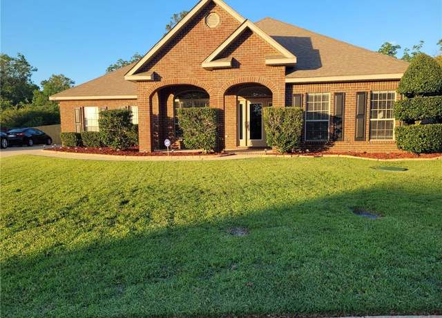 Property at 3810 Torrington Dr E, Semmes, AL 36575, 5 beds, 3 baths
