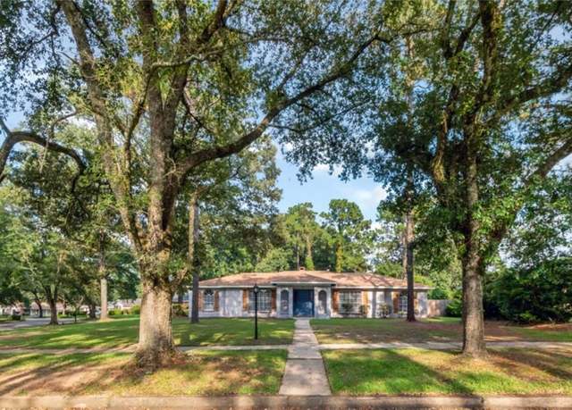 Property at 501 Huntleigh Way, Mobile, AL 36608, 5 beds, 3.5 baths