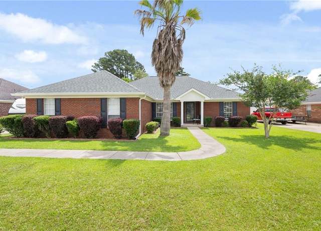 Property at 7115 Haley's Way, Theodore, AL 36582, 3 beds, 2 baths