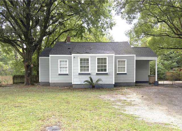 Property at 167 E Collins St, Mobile, AL 36606, 2 beds, 1 bath