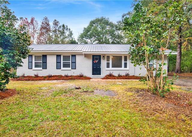 Property at 8016 Docena Dr, Mobile, AL 36619, 4 beds, 1 bath