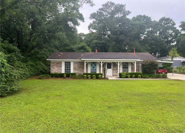 Property at 2618 D'iberville Dr N, Mobile, AL 36695, 3 beds, 2 baths