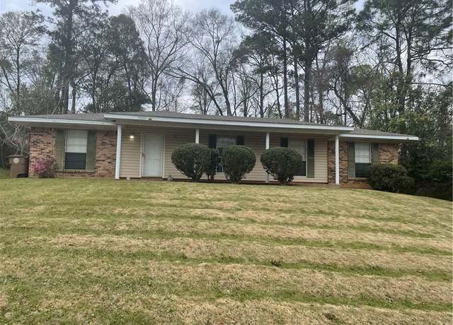 Property at 5424 Timberlane Dr, Mobile, AL 36693, 4 beds, 2 baths