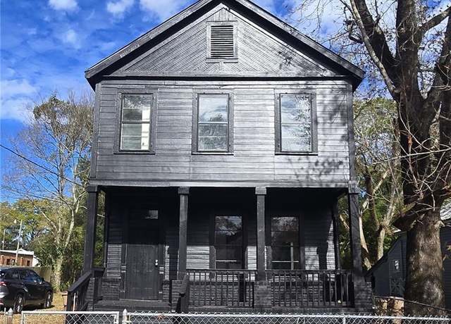 Property at 864 Pettus St, Mobile, AL 36603, 3 beds, 2 baths