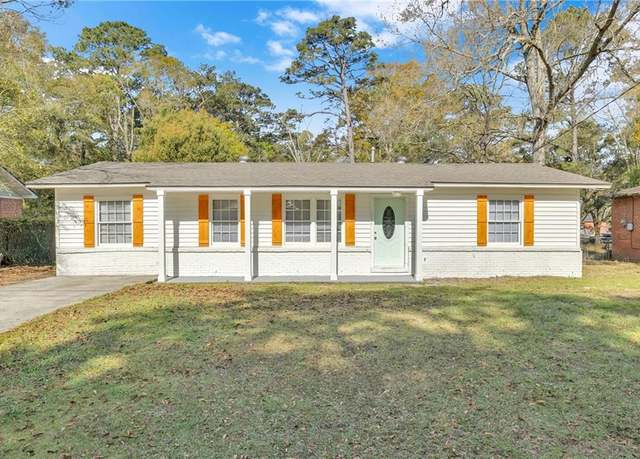 Property at 3016 Curry Dr W, Mobile, AL 36605, 4 beds, 1 bath