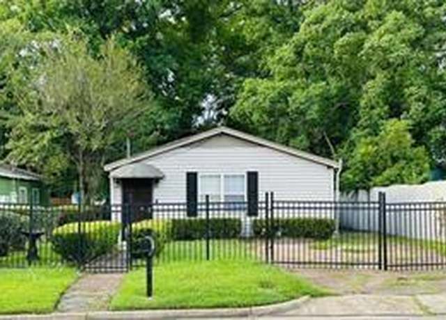 Property at 1554 Forrest St, Mobile, AL 36605