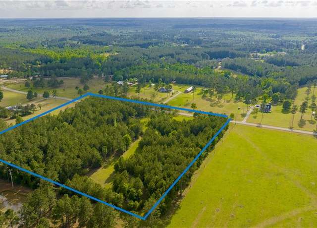 Property at 8800 Dovetail Ln W, Wilmer, AL 36587