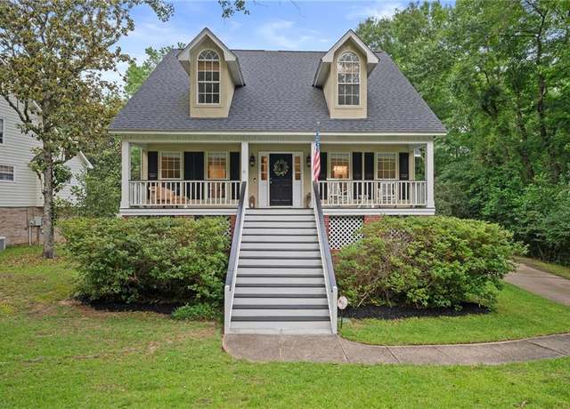 Property at 1667 Aden Rd, Mobile, AL 36695, 4 beds, 2.5 baths