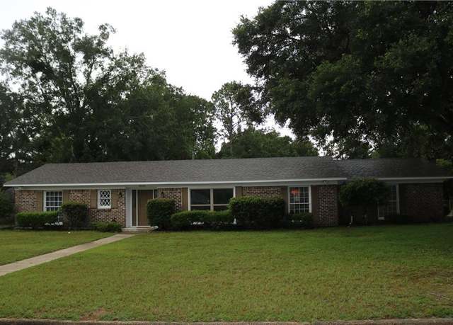 Property at 5105 Geoffrey Dr, Mobile, AL 36693, 4 beds, 2.5 baths