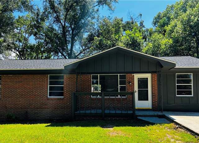 Property at 2467 Karagan Dr, Mobile, AL 36606, 3 beds, 1 bath