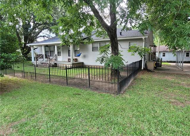 Property at 9160 Dawes Ln N, Mobile, AL 36695, 3 beds, 2 baths